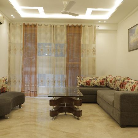 Under My Roof Superio Bed and Breakfast Νέο Δελχί Εξωτερικό φωτογραφία